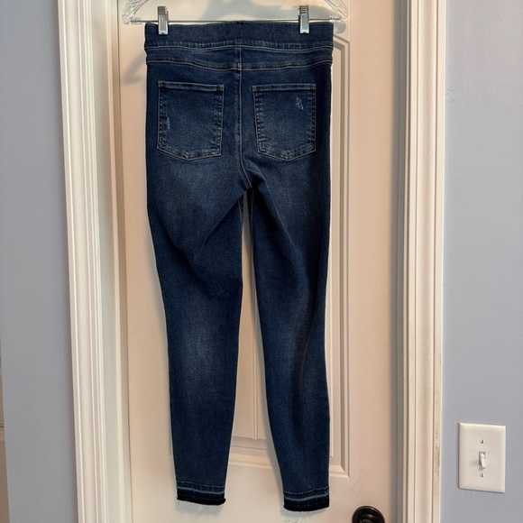 Spanx Small Skinny Jeans ~ Pull On Slimming Stretch Distressed - Picture 3 of 8